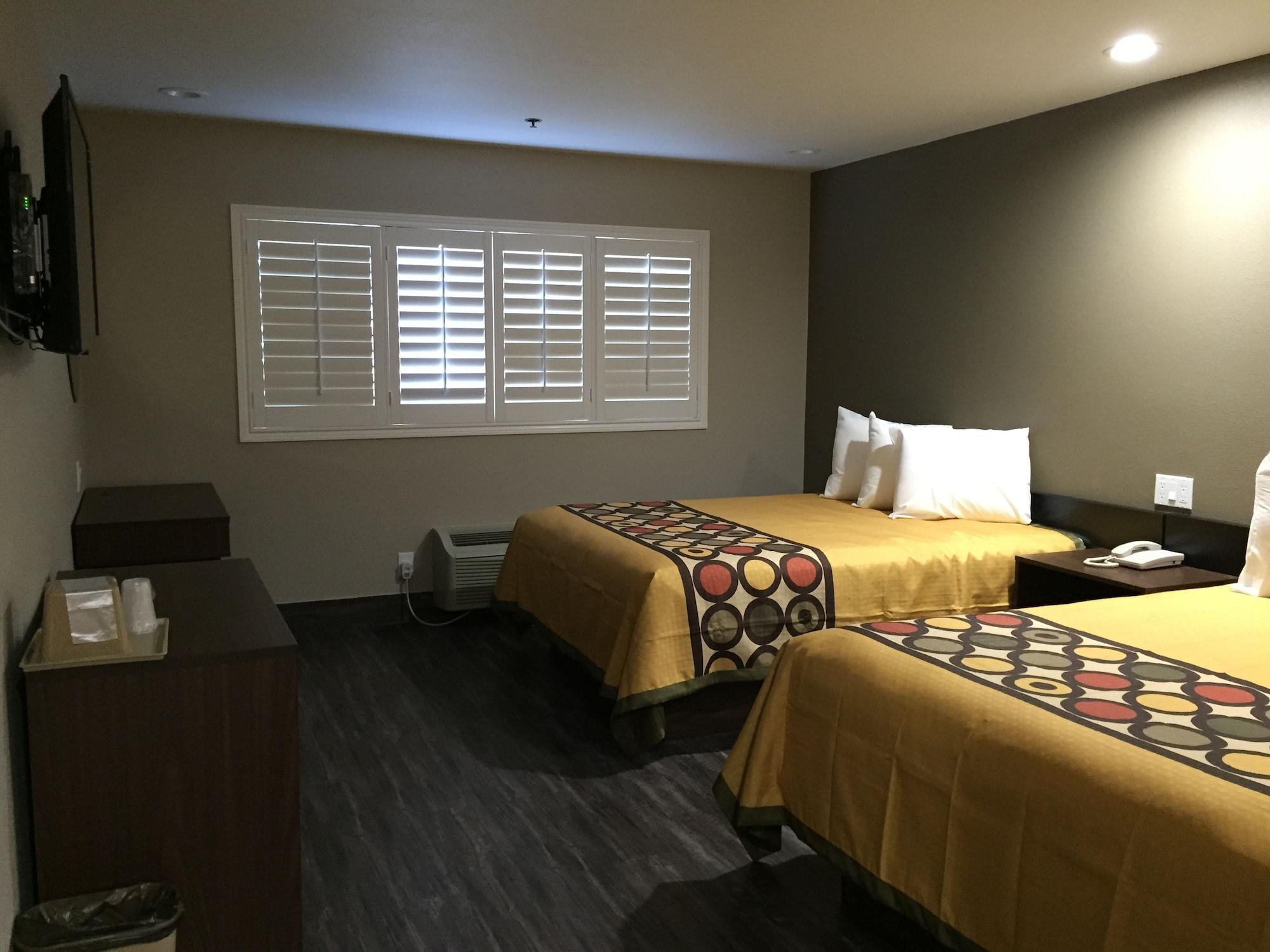Hotel Super 8 By Wyndham National Chula Vista