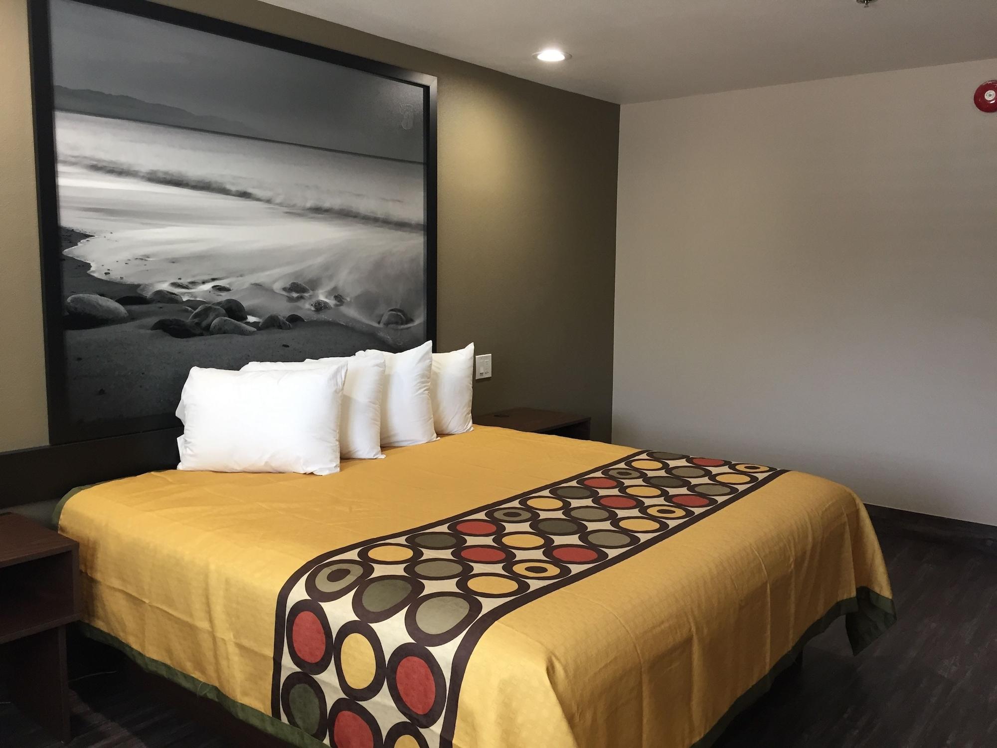 Super 8 By Wyndham Chula Vista