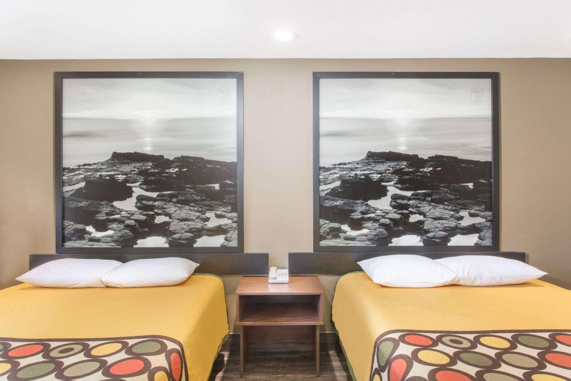 Hotel Super 8 By Wyndham Chula Vista